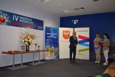 Zdjęcie z galerii IV Małopolski Integracyjny Turniej w Kręgle Uczestników Środowiskowych Domów Samopomocy