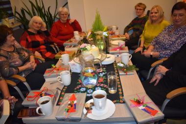 Zdjęcie z galerii Mikołajkowe spotkanie DKK dla Dorosłych